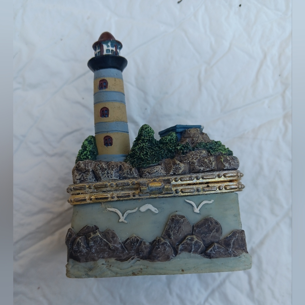 Lighthouse Trinket Box - Picture 2 of 3